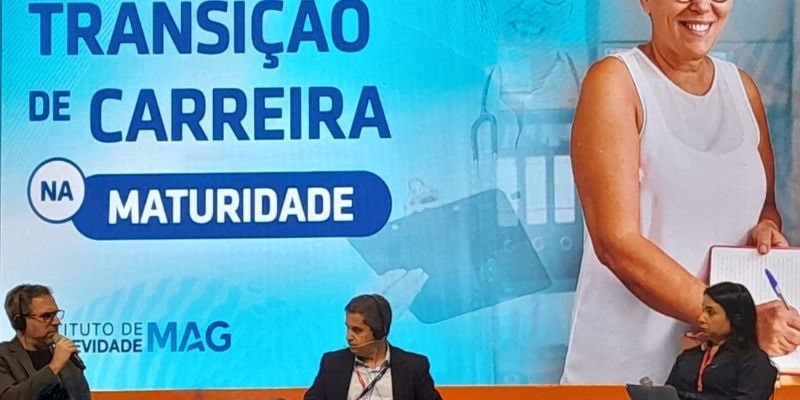 Palestra do evento. Em uma delas, o assunto foi a nova aposentadoria.