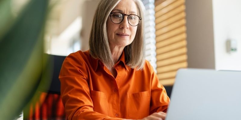 InovaSenior capacita engenheiros 60+