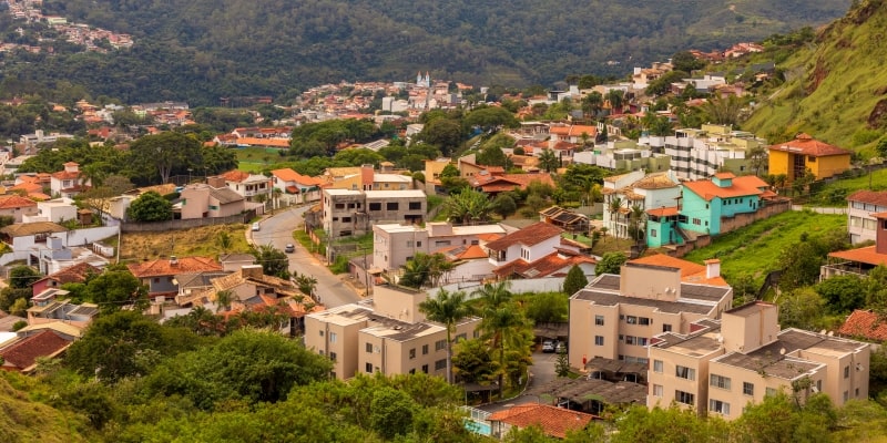 A cidade de Nova Lima, que tem a maior média salarial do Brasil, vista de cima.