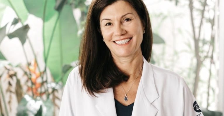 Dra Maria Cristina fala sobre reposição hormonal na menopausa