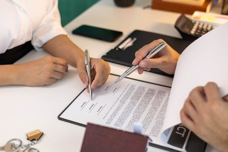 Contrato de namoro é instrumento importante na maturidade