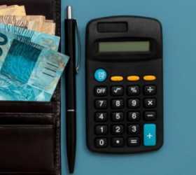 Como planejar aposentadoria de 10 mil reais: saiba quanto investir