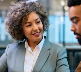 Senior-as-a-Service: a nova engrenagem invisível das empresas em transição
