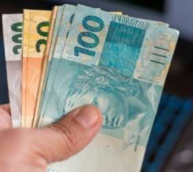 Autonomia financeira é possível com disciplina e longo prazo