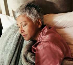 Como dormir melhor: dicas para enfrentar a insônia e melhorar o descanso