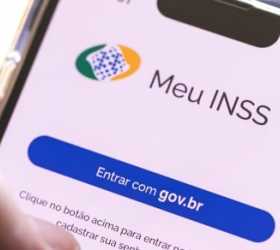 Pedir aposentadoria exige conferir Meu INSS; saiba como revisar os dados