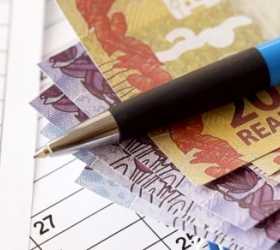 Principais gastos do fim de ano afetam renda e pedem organização