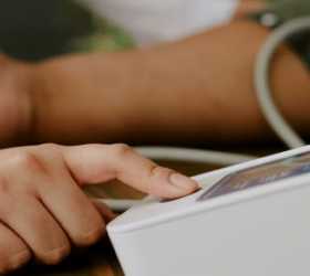 Pressão alta em jovens prova que a idade não é uma barreira para a doença