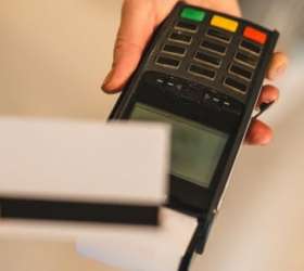 Golpe do exame: pacientes perdem milhares de reais em fraude