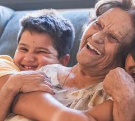 Importância dos avós na saúde emocional das crianças, segundo a ciência