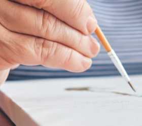 Envelhecimento do cérebro pode ser retardado por atividades criativas, aponta estudo