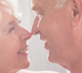Sexo na velhice ajuda a manter o cérebro saudável, segundo pesquisa