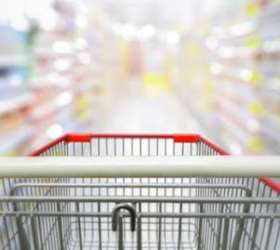 Economizar no mercado: 5 dicas para reduzir gastos agora