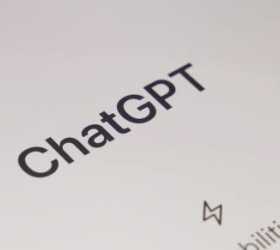 Inteligência artificial para idosos desafia aprendizado e segurança digital