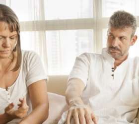 Abuso financeiro: saiba como identificar os sinais e combater